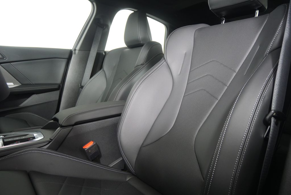 Thumbnail: 2026 BMW 2 Series - 10