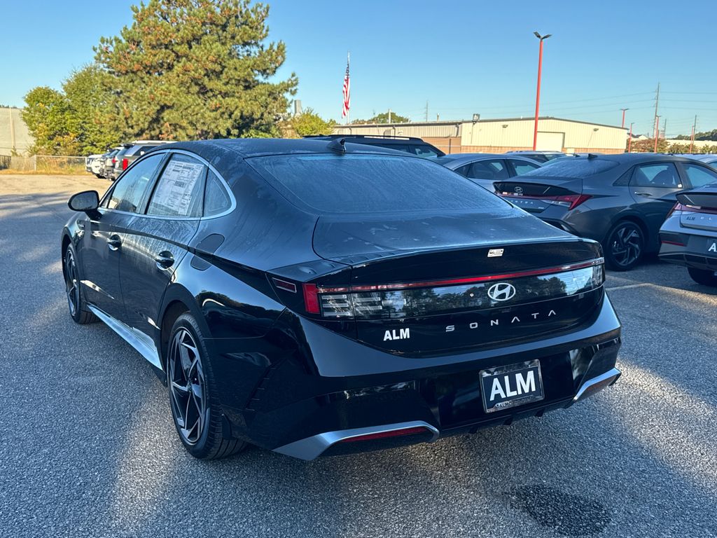 2026 Hyundai Sonata SEL Sport photo 3