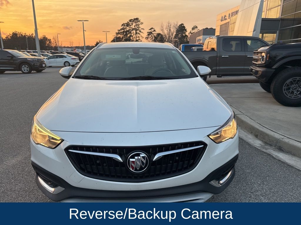 2019 Buick Regal TourX AWD Essence