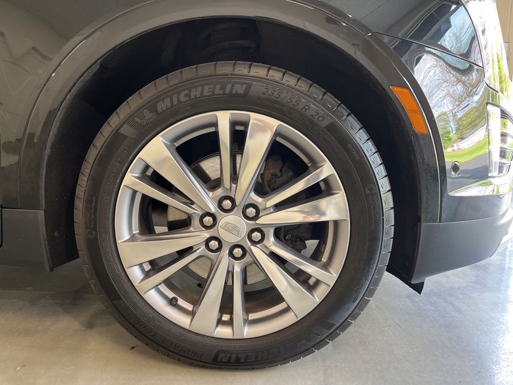 used 2023 Cadillac XT5 car, priced at $39,350