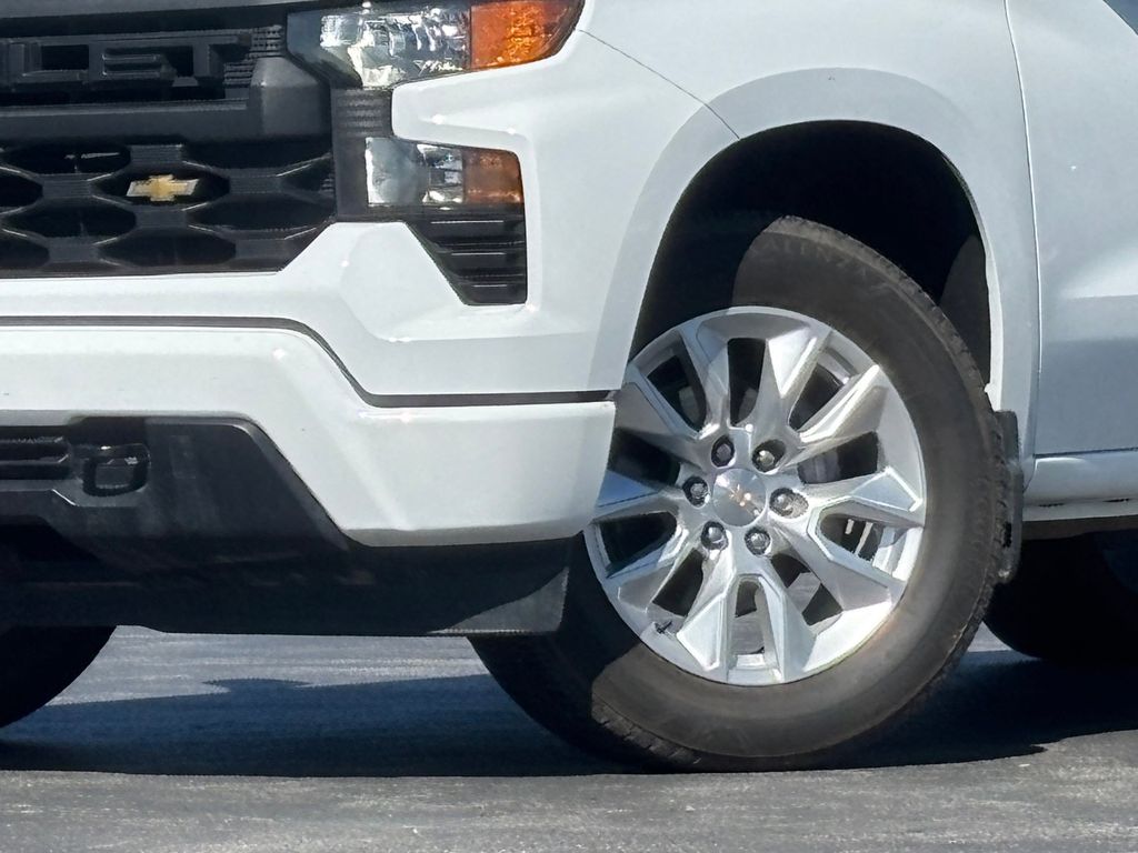 Used Car 2024 Chevrolet Silverado 1500  Custom For Sale Under $35,000 In Austin, Texas