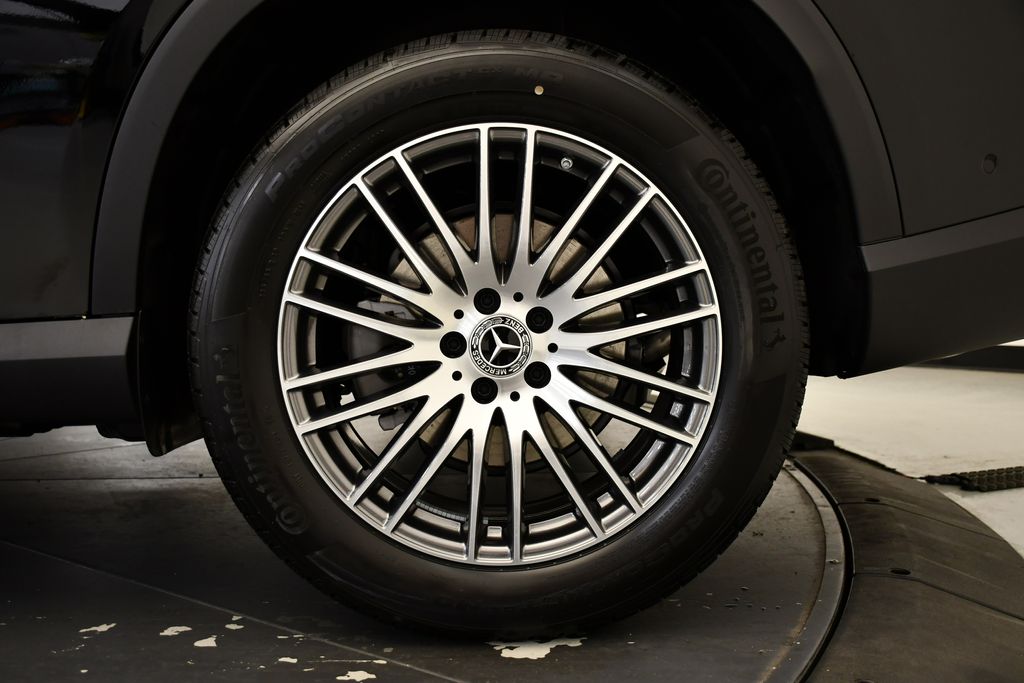 Thumbnail: 2026 Mercedes-Benz GLC - 14