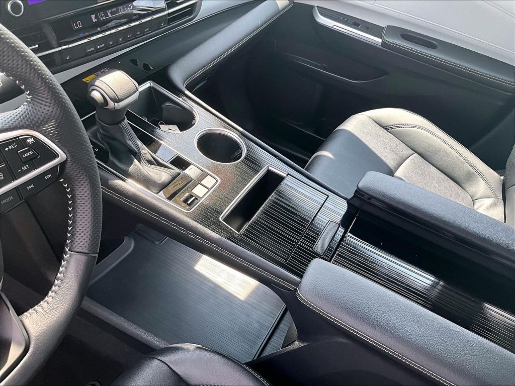 2025 Toyota Sienna — photo 20