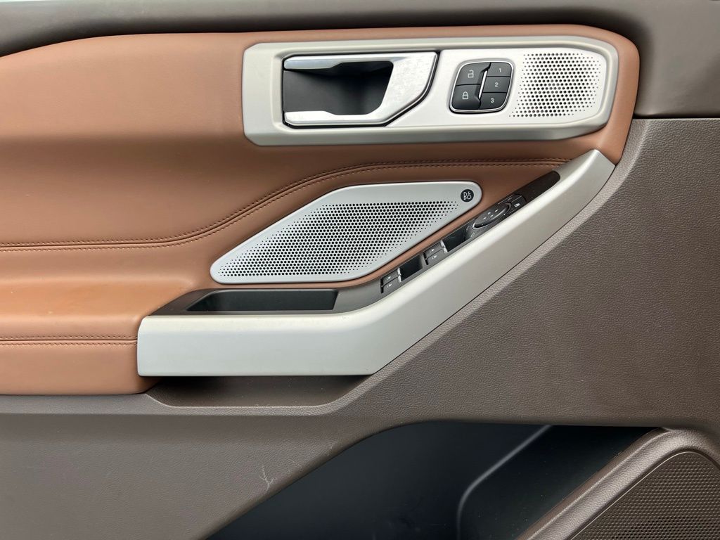2022 Ford Explorer King Ranch 23
