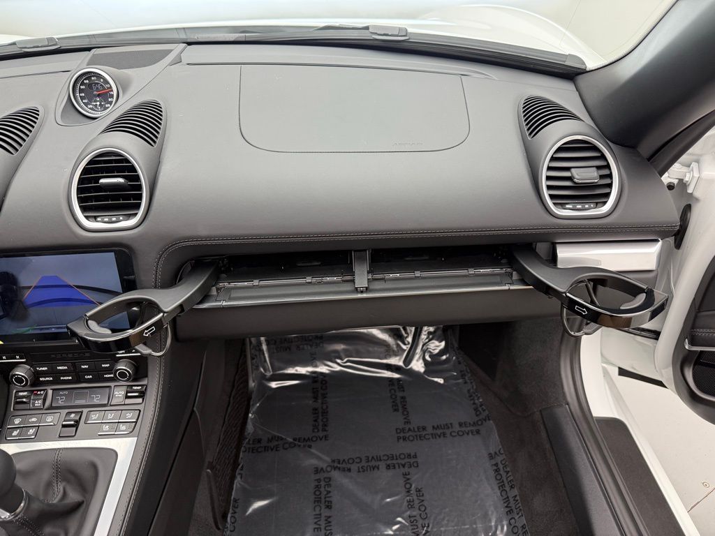 Thumbnail: 2025 Porsche 718 Boxster - 32