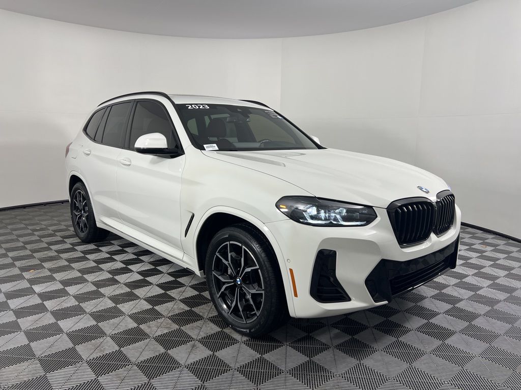 Thumbnail: 2023 BMW X3 - 3
