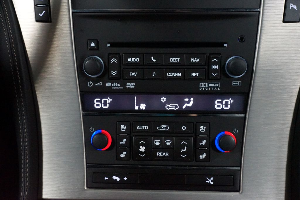 Thumbnail: 2013 Cadillac Escalade - 21