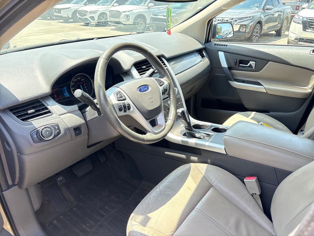 Used 2013 Green Ford SEL image 5