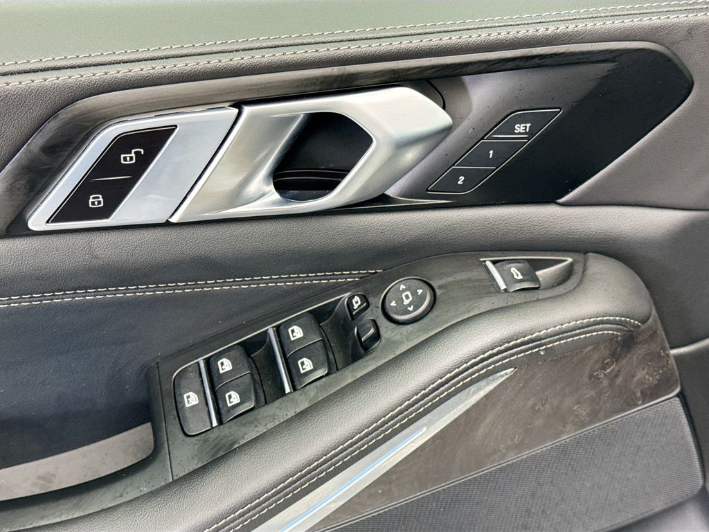 Thumbnail: 2026 BMW X5 - 22