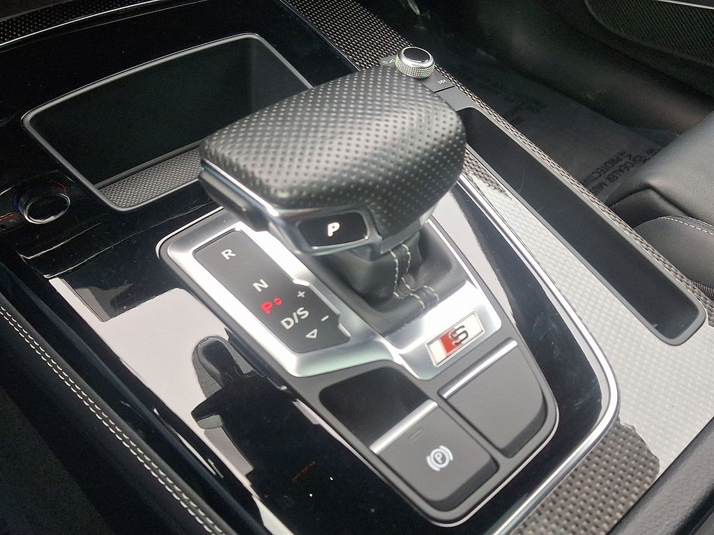 Thumbnail: 2023 Audi SQ5 - 15