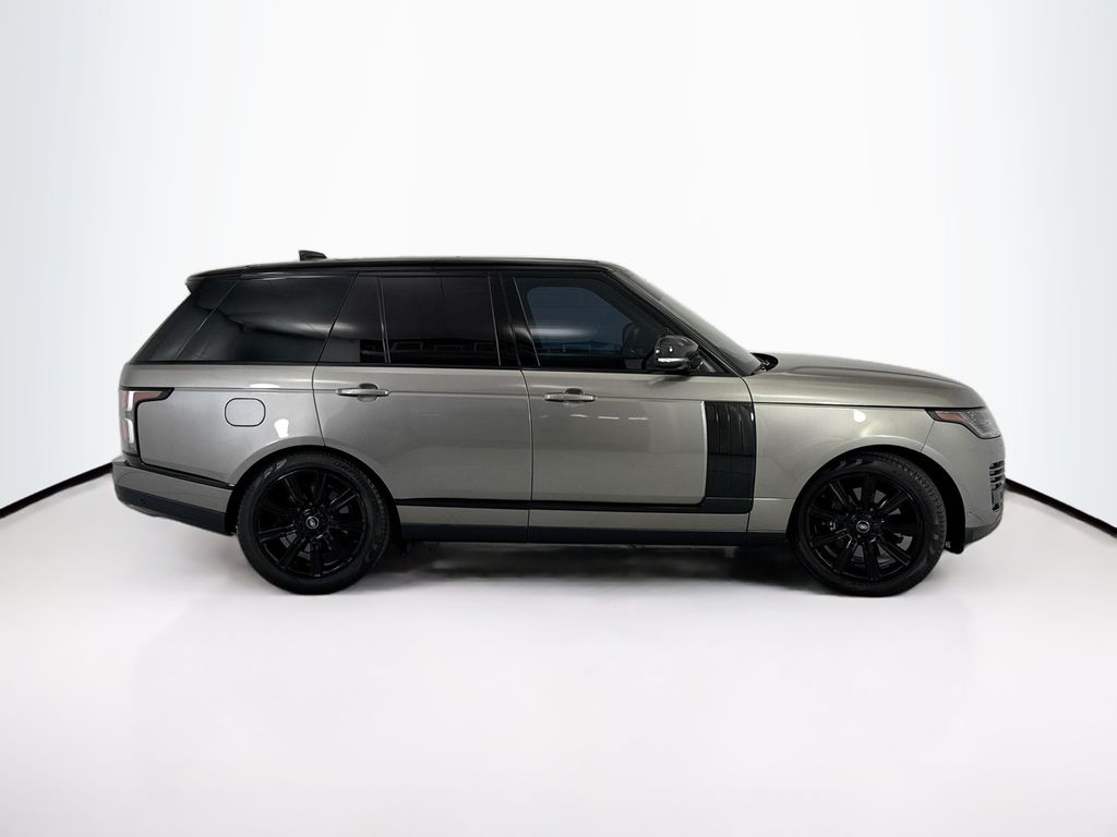 Thumbnail: 2022 Land Rover Range Rover - 4