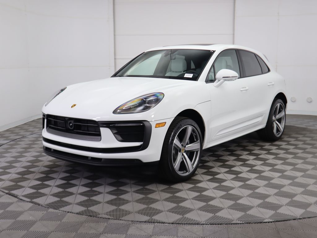 2024 Porsche Macan  -
                Phoenix, AZ