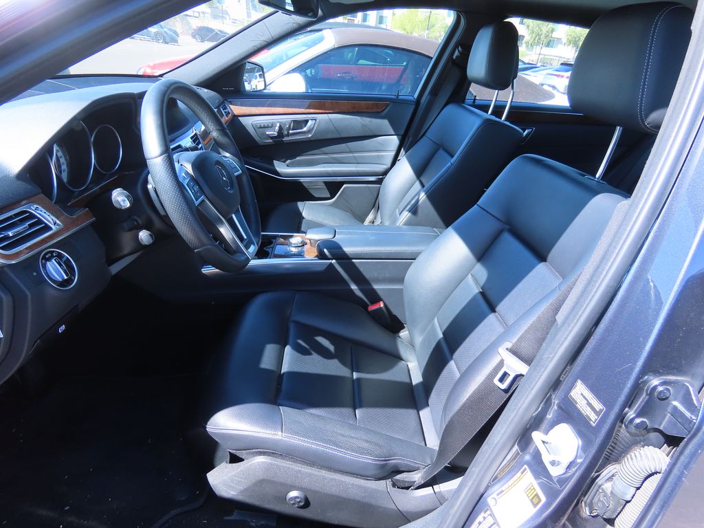 Thumbnail: 2014 Mercedes-Benz E-Class - 10