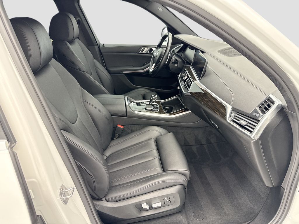 Thumbnail: 2020 BMW X5 - 19