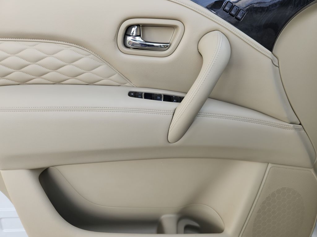 2018 INFINITI QX80 Base White at Emmons Autoplex