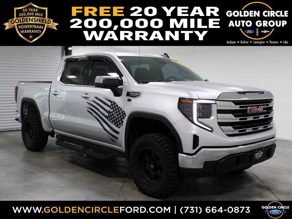 2022 GMC Sierra 1500 SLE Crew Cab 4WD Plata (Quicksilver Metallic) Camioneta Todo terreno Automática