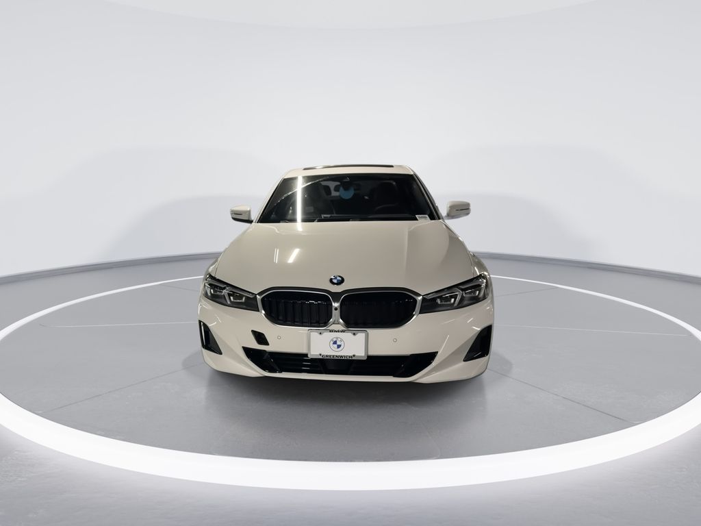 Thumbnail: 2025 BMW 3 Series - 3