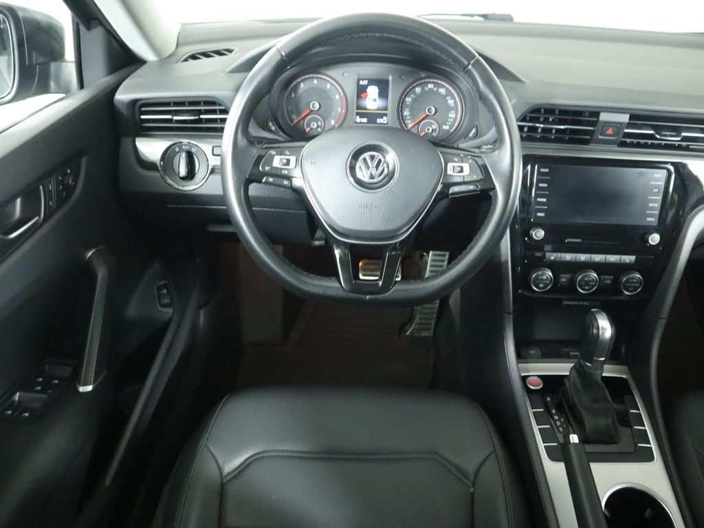 Thumbnail: 2020 Volkswagen Passat - 10