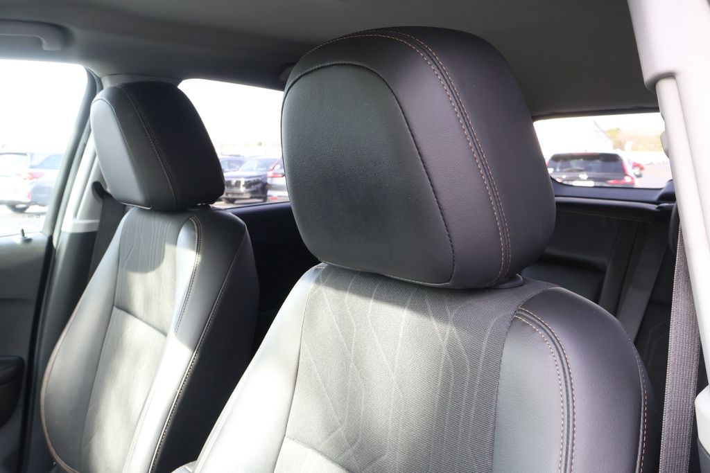 Thumbnail: 2022 Chevrolet Trax - 32