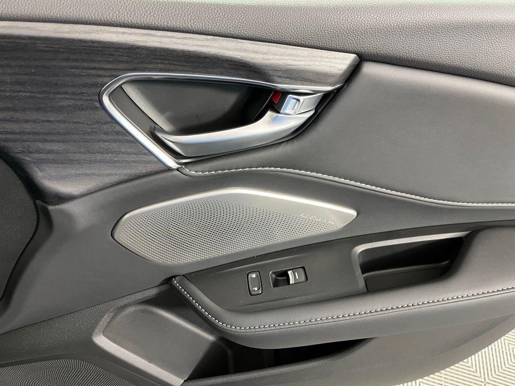 Thumbnail: 2025 Acura RDX - 11