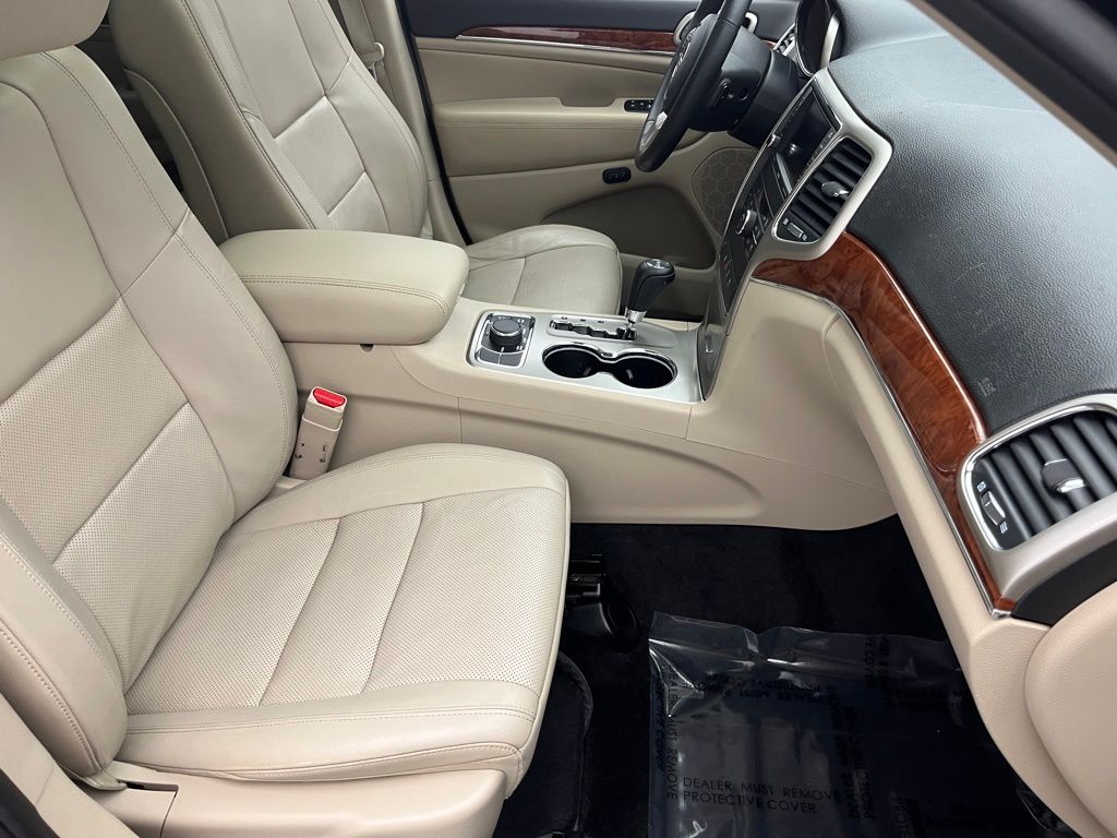 Thumbnail: 2013 Jeep Grand Cherokee - 31