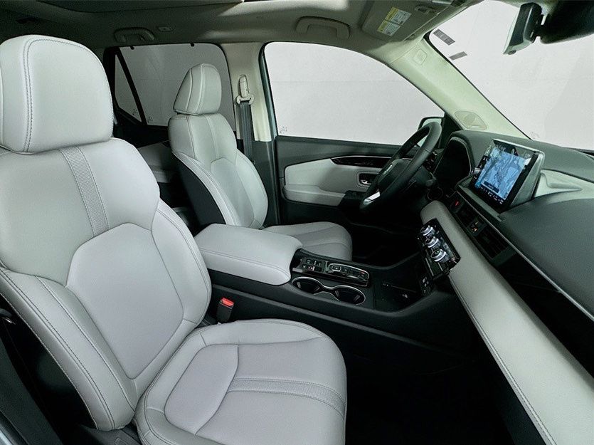 Used Car 2025 Honda Pilot  Touring For Sale Under $50,000 In Austin, Texas