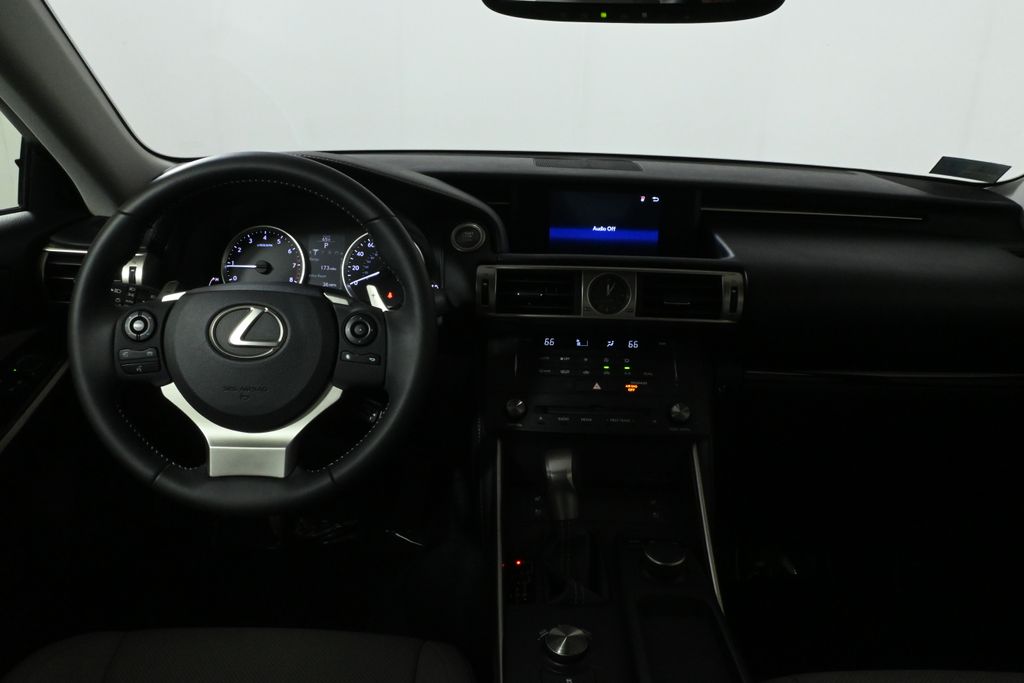 2015 Lexus IS 250 16