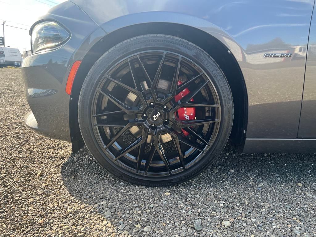 2017 Granite Crystal Metallic Clearcoat Dodge Charger R/T RWD Sedan