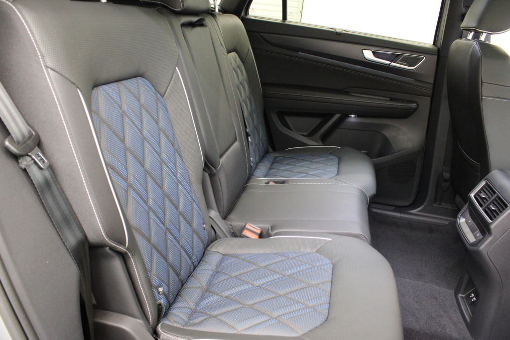 new 2025 Volkswagen Atlas Cross Sport car, priced at $54,397