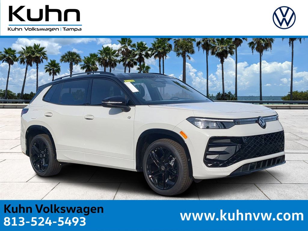 Sandstone with Deep Black Roof 2026 Volkswagen Tiguan SE R-Line Black FWD SUV / Crossover Front-Wheel Drive 8-Speed Automatic