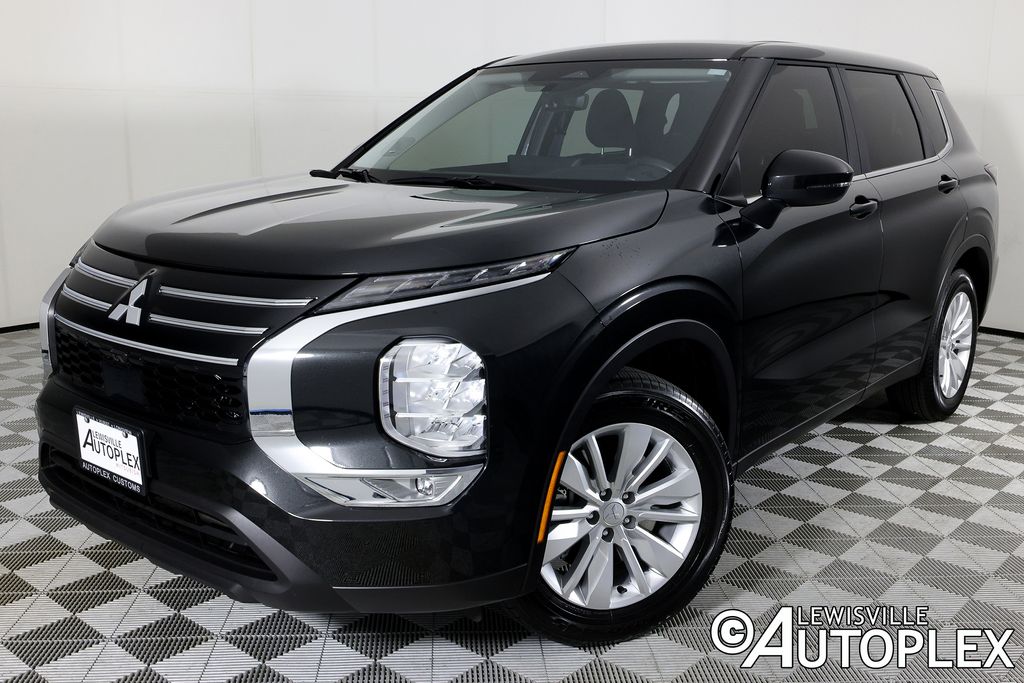 Black Diamond 2026 Mitsubishi Outlander SUV / Crossover Front-Wheel Drive Continuously Variable Transmission