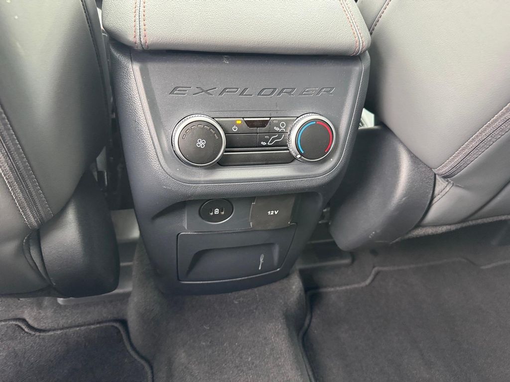 New 2026 Vapor Blue Metallic Ford Active image 12