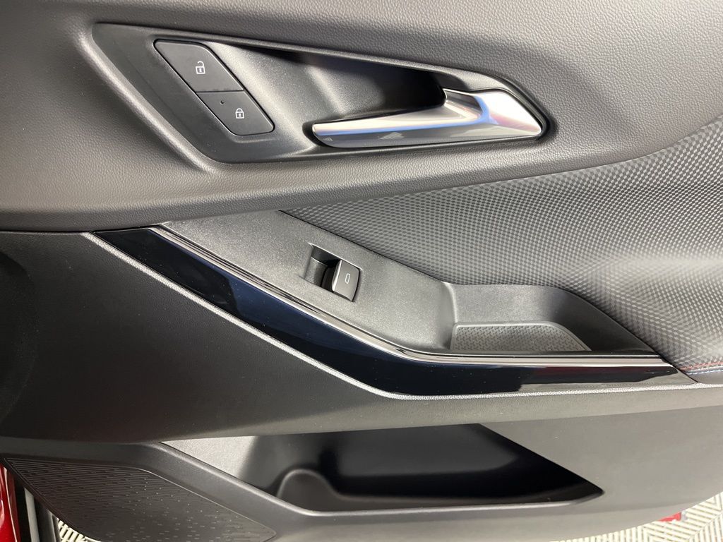 Thumbnail: 2025 Chevrolet Equinox - 23