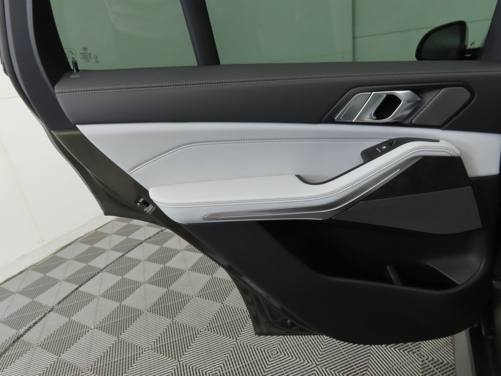 Thumbnail: 2026 BMW X5 - 26