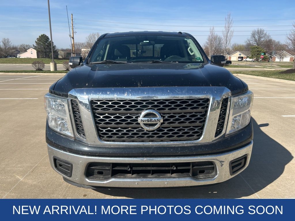 Used 2017 Nissan Titan SV with VIN 1N6AA1EK6HN530941 for sale in Kansas City