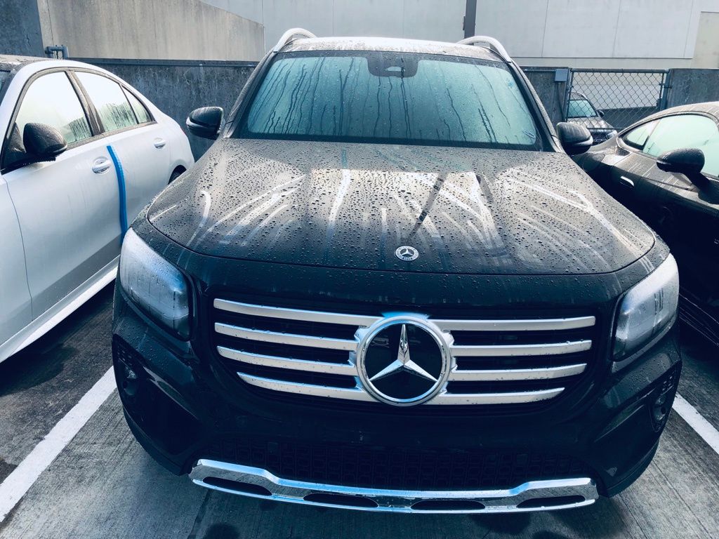 Thumbnail: 2024 Mercedes-Benz GLB - 2