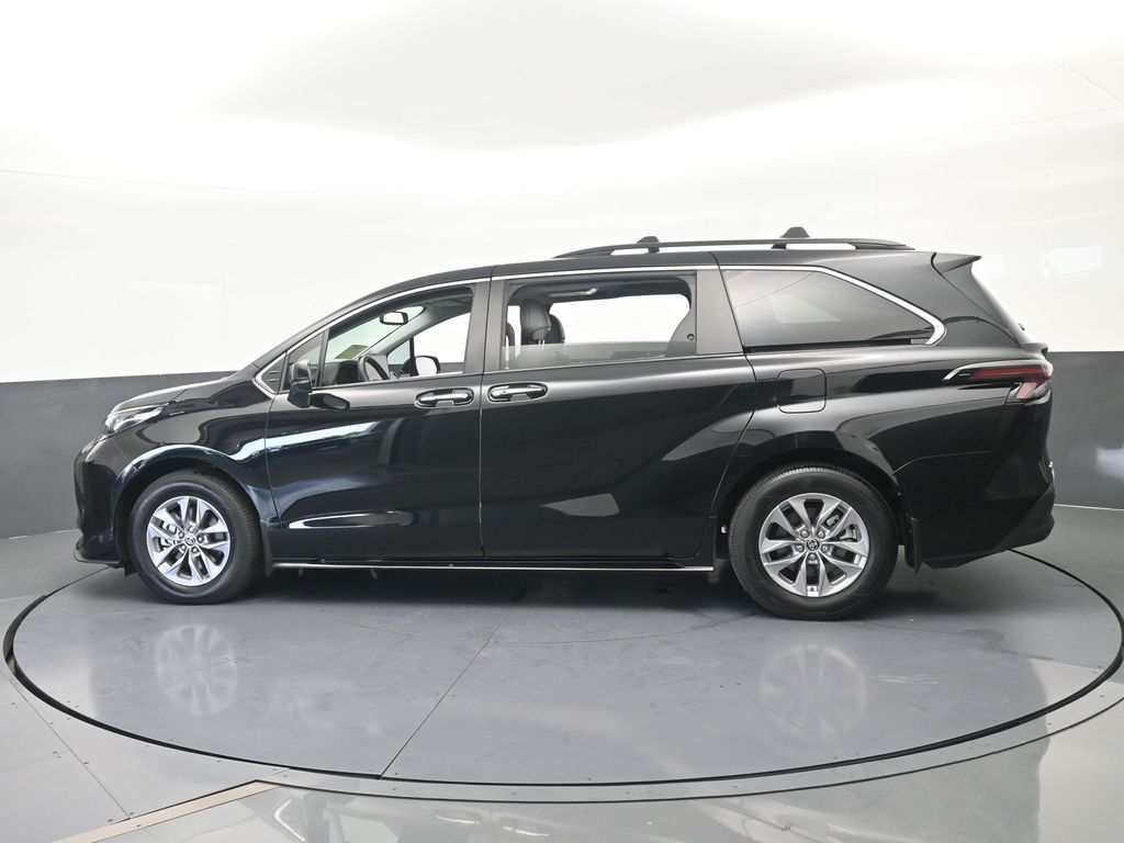 Used 2025 Midnight Black Metallic Toyota XLE image 3