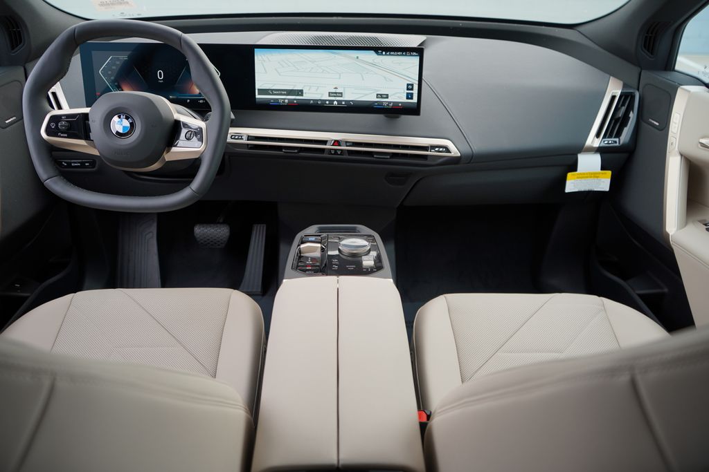 Thumbnail: 2026 BMW iX - 13