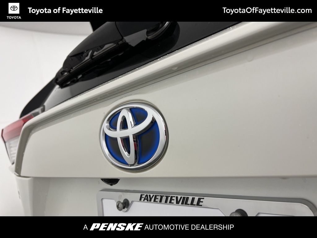 Thumbnail: 2022 Toyota RAV4 - 10