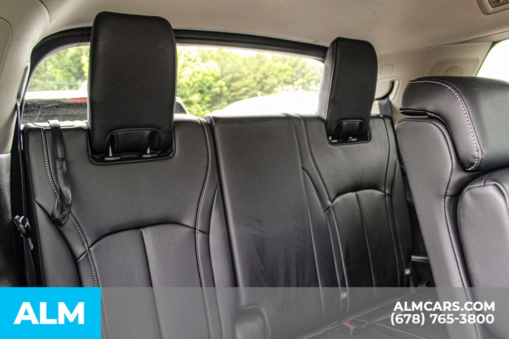 Used 2023 Silver INFINITI LUXE image 21