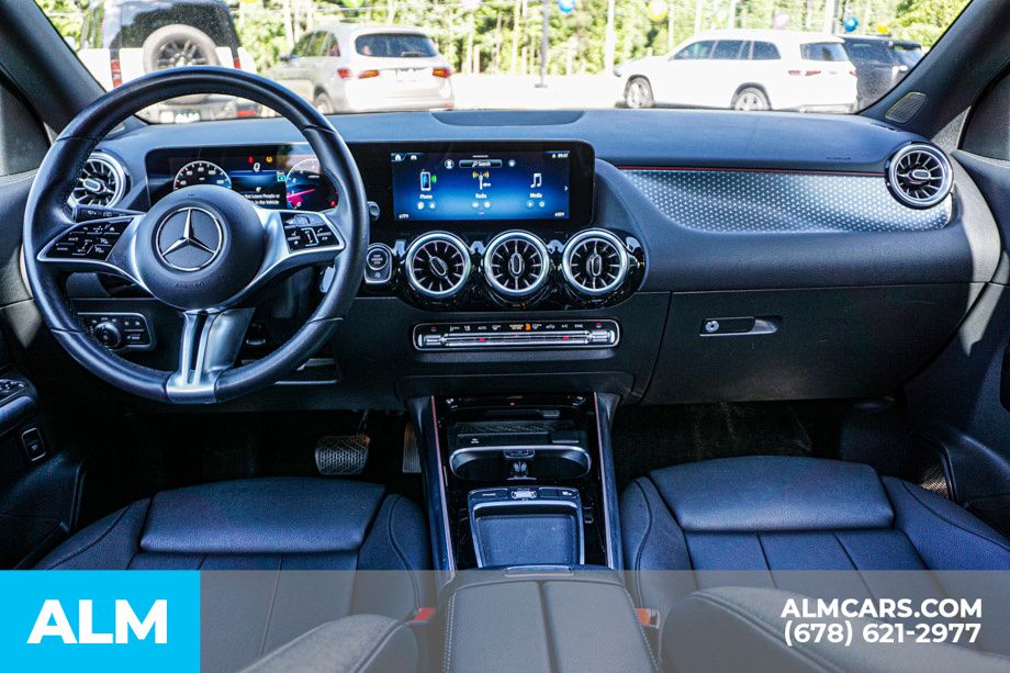 Used 2025 Black Mercedes-Benz GLA 250 image 25