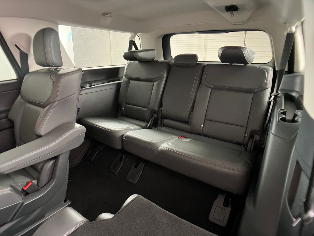 2025 Ford Expedition MAX photo 25