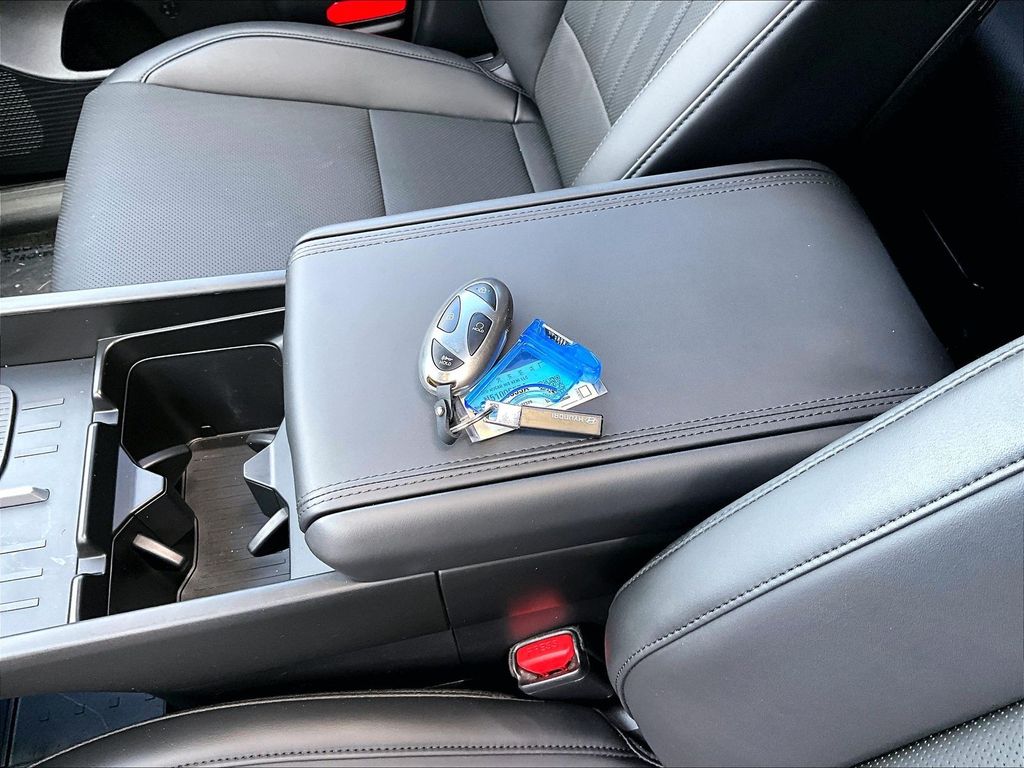 2025 Hyundai Santa Fe — photo 33