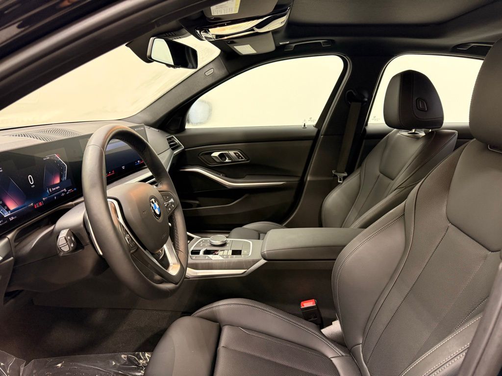 Thumbnail: 2023 BMW 3 Series - 12