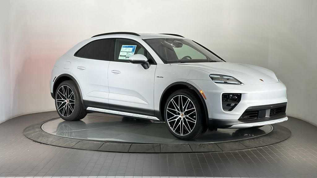 Thumbnail: 2025 Porsche Macan - 9