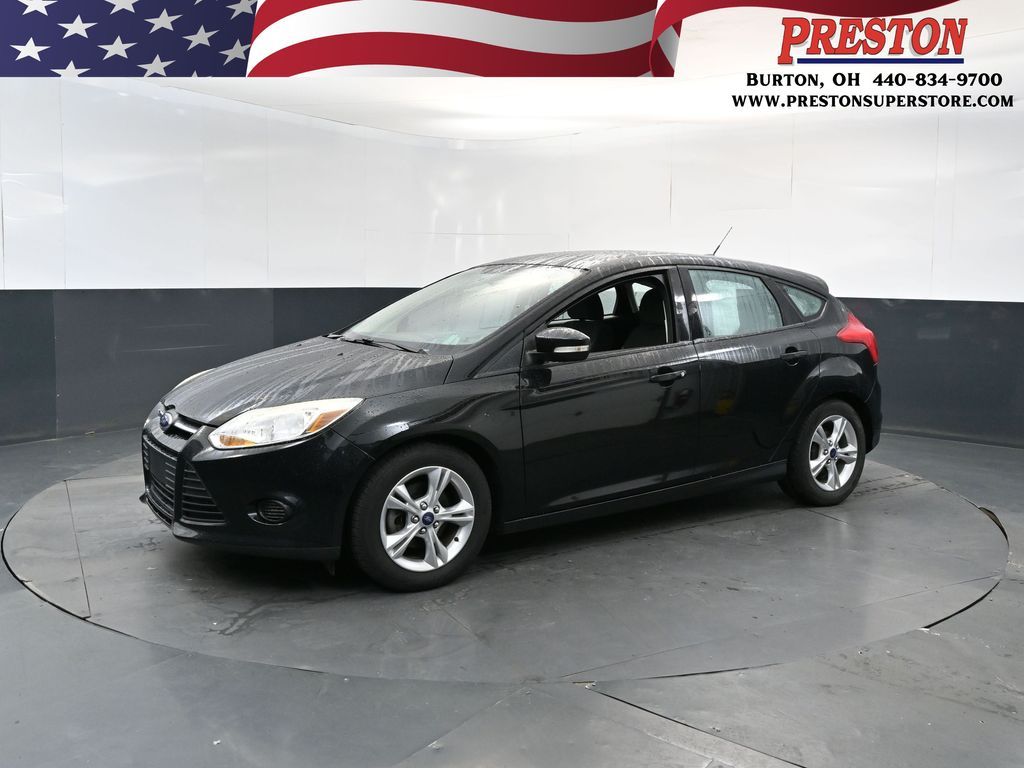 Black 2014 Ford Focus Hatchback Front-Wheel Drive 6-Speed Automatic