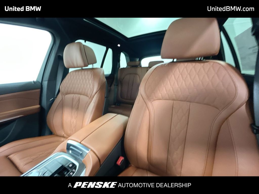 Thumbnail: 2026 BMW X5 - 13