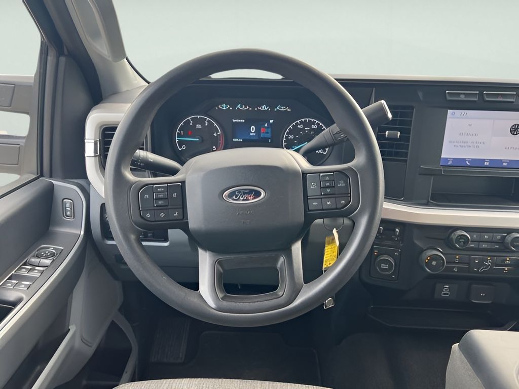 2024 Ford F-250 photo 13