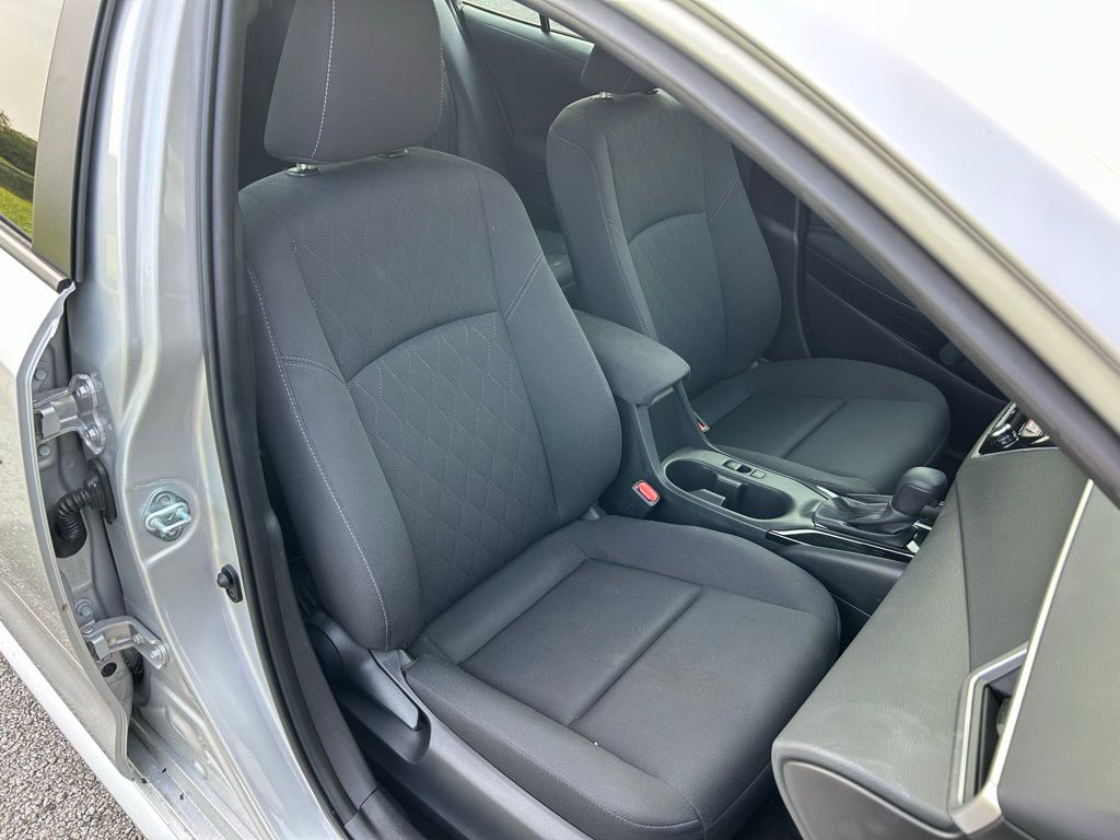 2024 Toyota Corolla LE 15