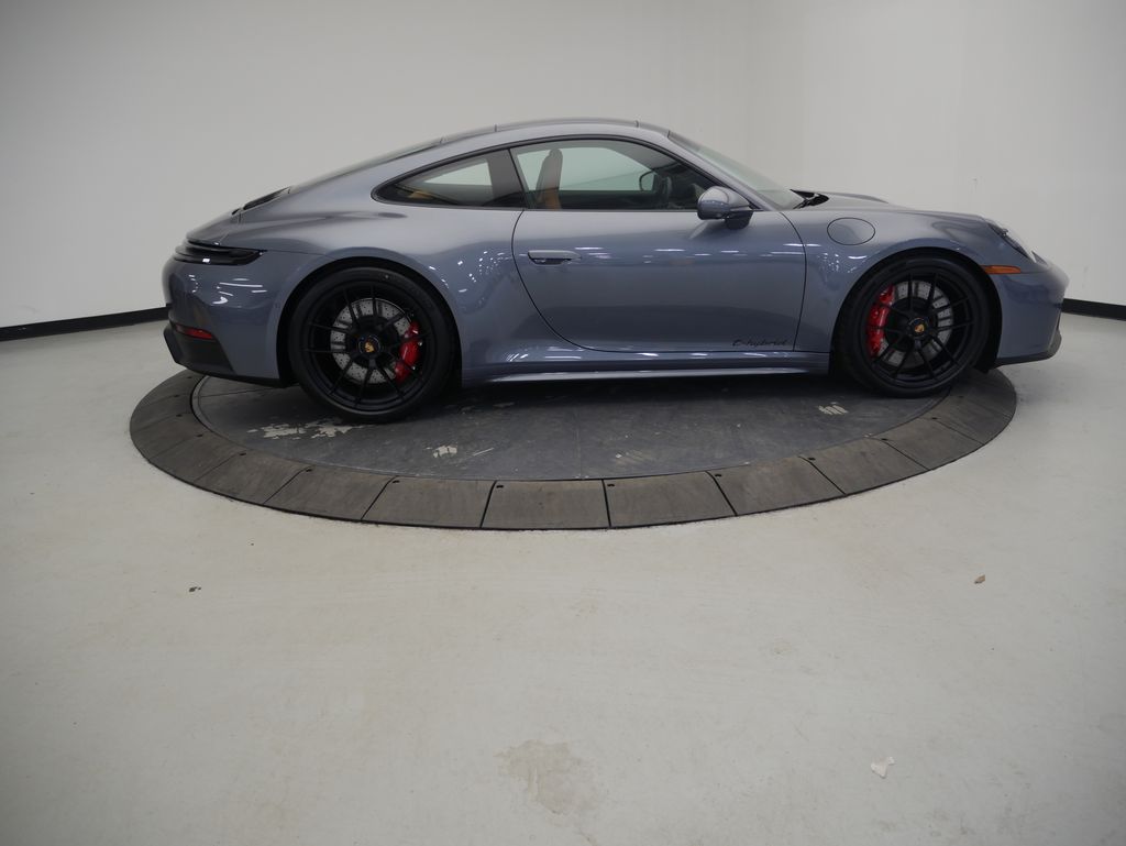 Thumbnail: 2026 Porsche 911 - 8